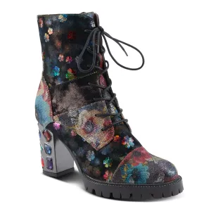 Flutterbank Artists Chic Ankle Boots in English