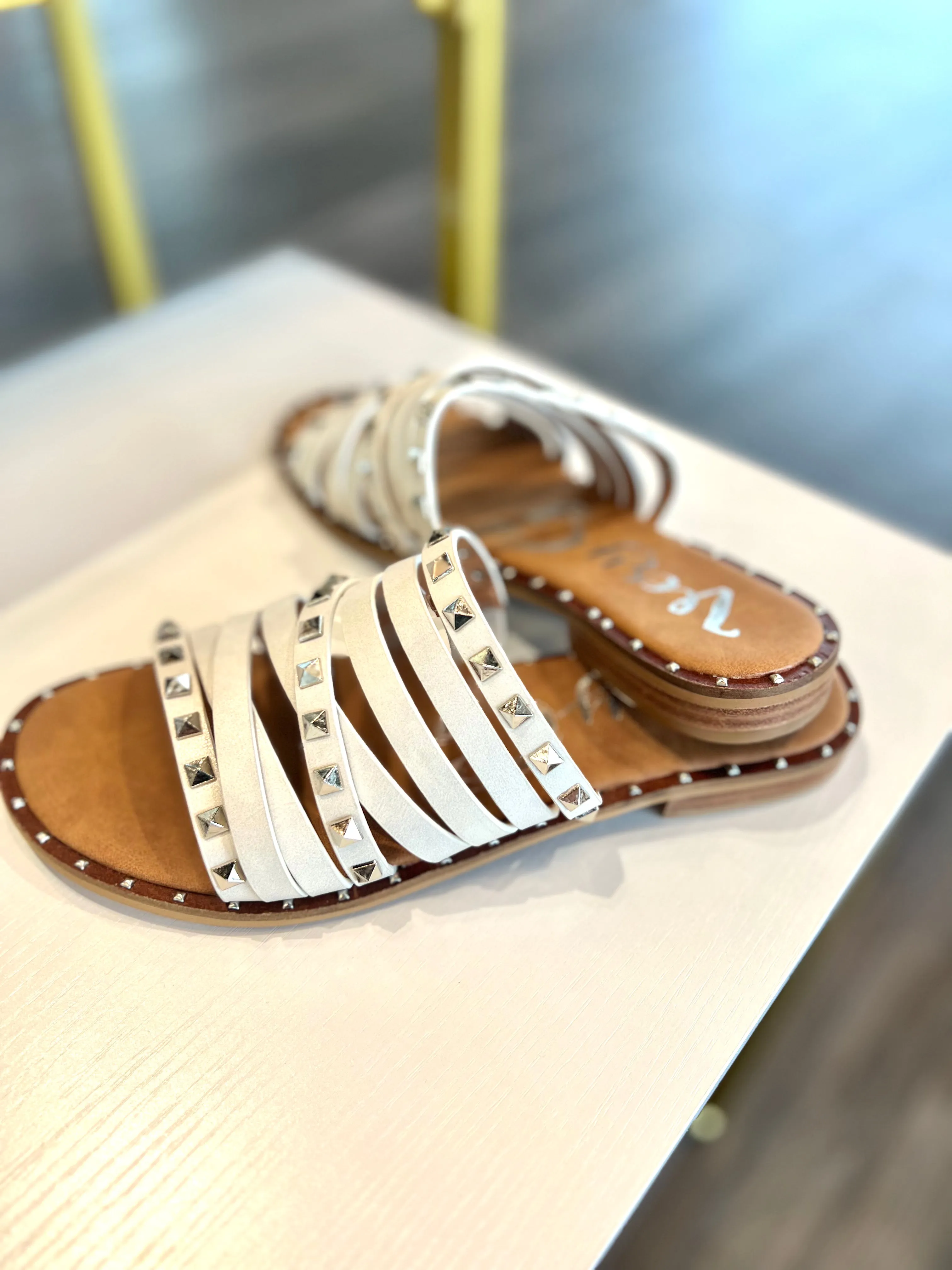 Studs Sandals (White)